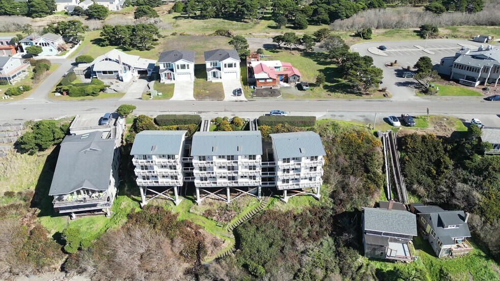 More Photos Of 1865 Beach Loop Dr, Bandon Hotel For Sale