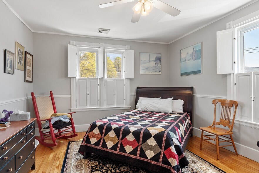 More Photos Of 58 Oliver St, Fitchburg Office Residential For Sale