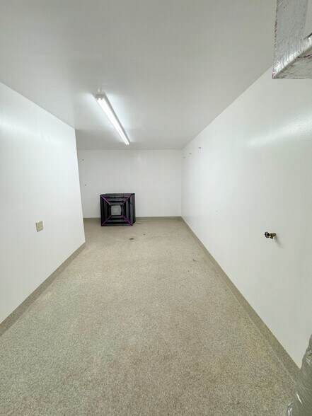 More Photos Of 1553 SE South Niemeyer Cir, Port Saint Lucie Warehouse For Sale