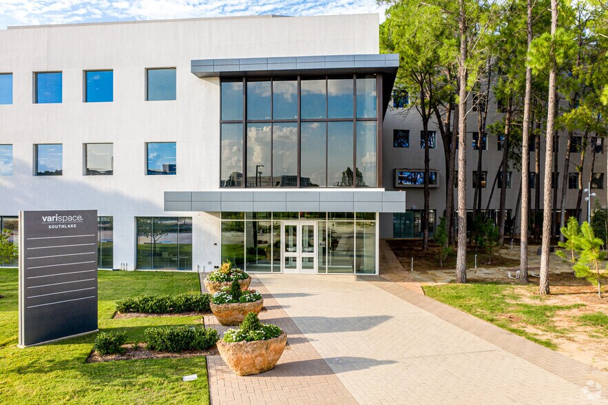 More Photos Of 1900 W Kirkwood Blvd, Southlake Office For Lease