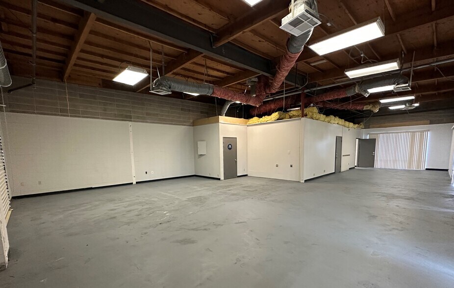 More Photos Of 4203 Coronado Ave, Stockton Warehouse For Lease