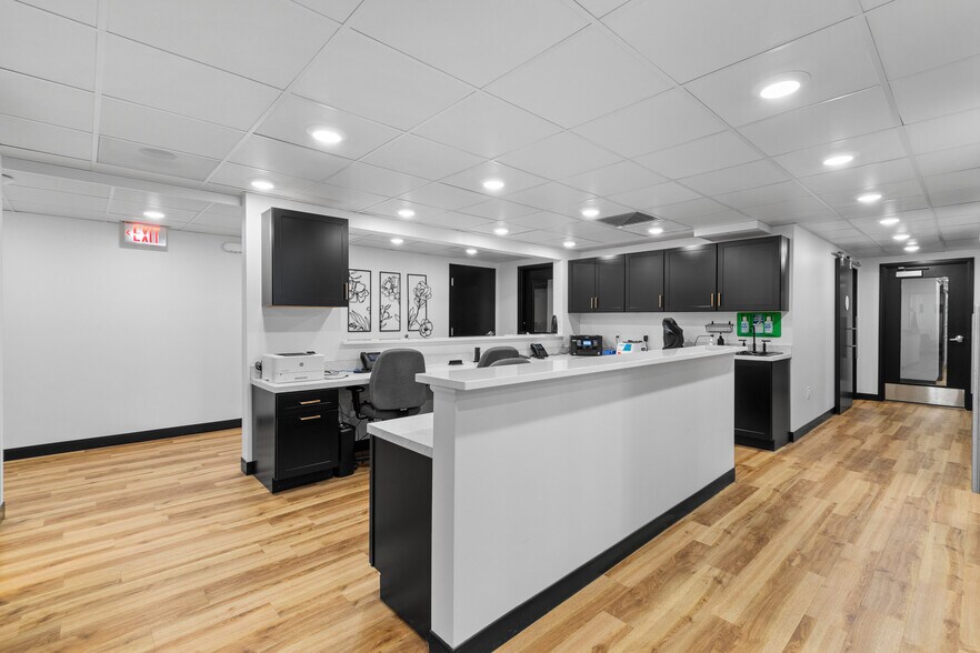 More Photos Of 3520 Snouffer Rd, Columbus Office For Sale