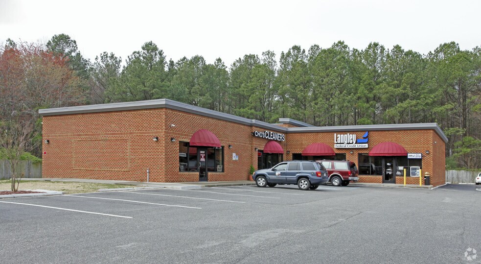 More Photos Of 15463 Warwick Blvd, Newport News General Retail For Lease