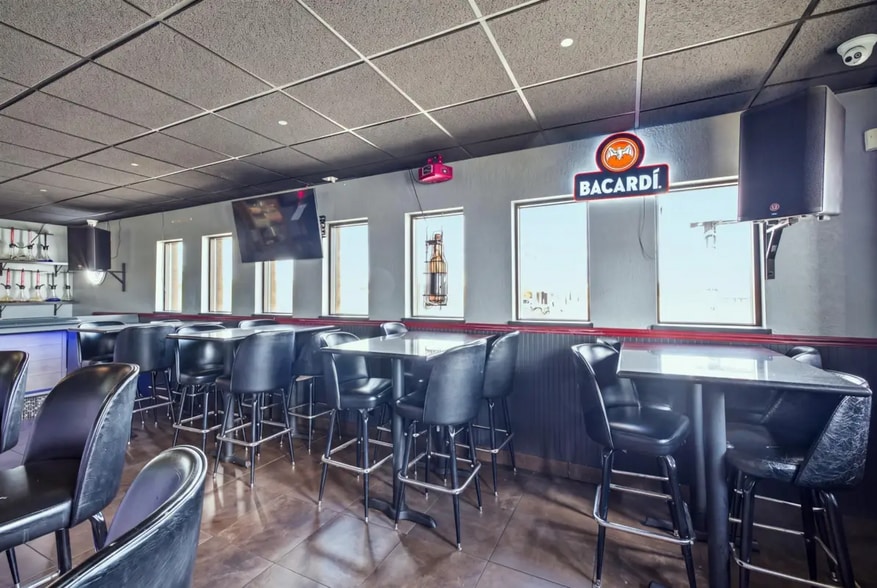 More Photos Of 8775 N 107th St, Milwaukee Restaurant For Sale