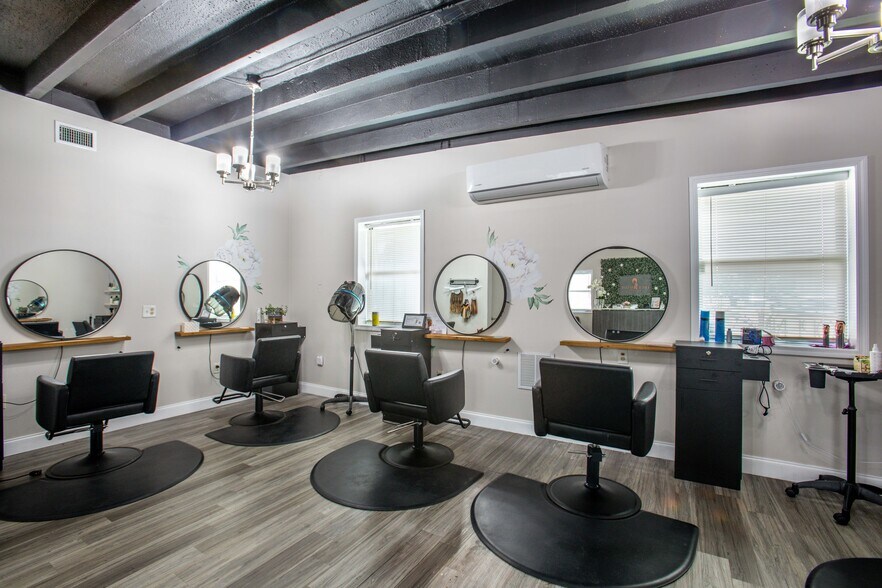 More Photos Of 1500 South St, Leesburg Storefront Retail Office For Sale