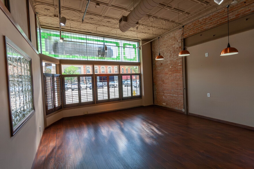 More Photos Of 123-147 N College Ave, Fort Collins Office For Sale