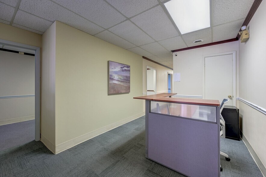 More Photos Of 9650 Santiago Rd, Columbia Medical For Sale