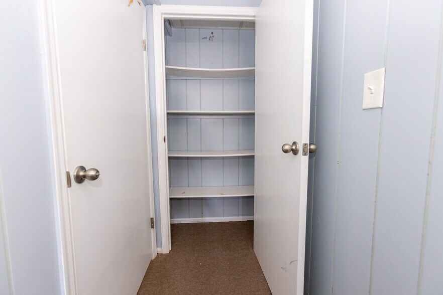 More Photos Of 1150-1190 W St Georges Ave, Linden Multifamily For Sale