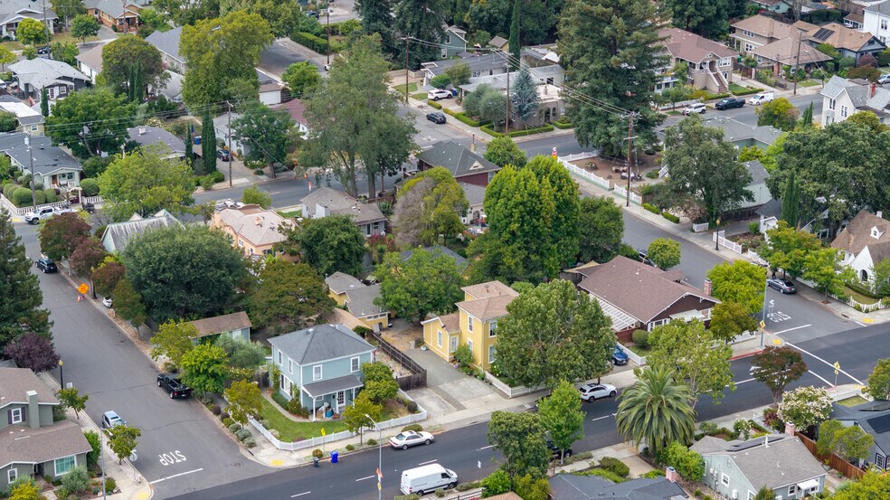 More Photos Of 2123 2nd St, Napa Apartments For Sale