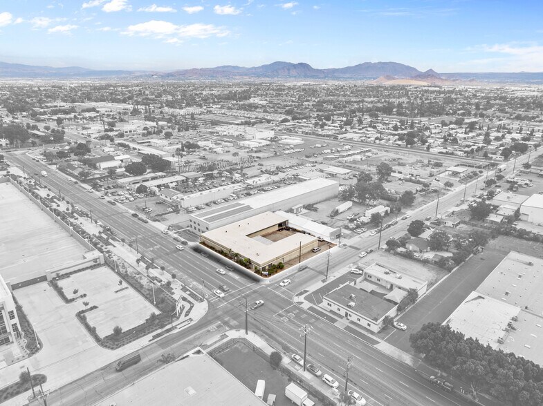 More Photos Of 491 W Rialto Ave, Rialto Manufacturing For Sale