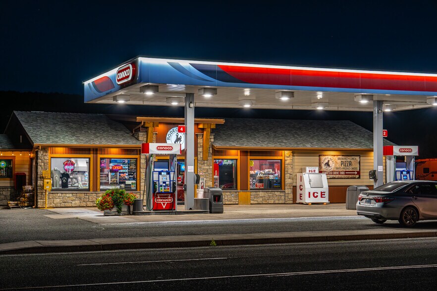 Primary Photo Of 130 Yellowstone Ave, Cody Convenience Store For Sale