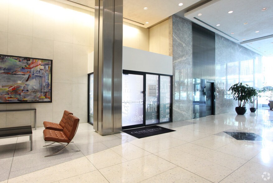 More Photos Of 100 E Broad St, Columbus Office For Sale