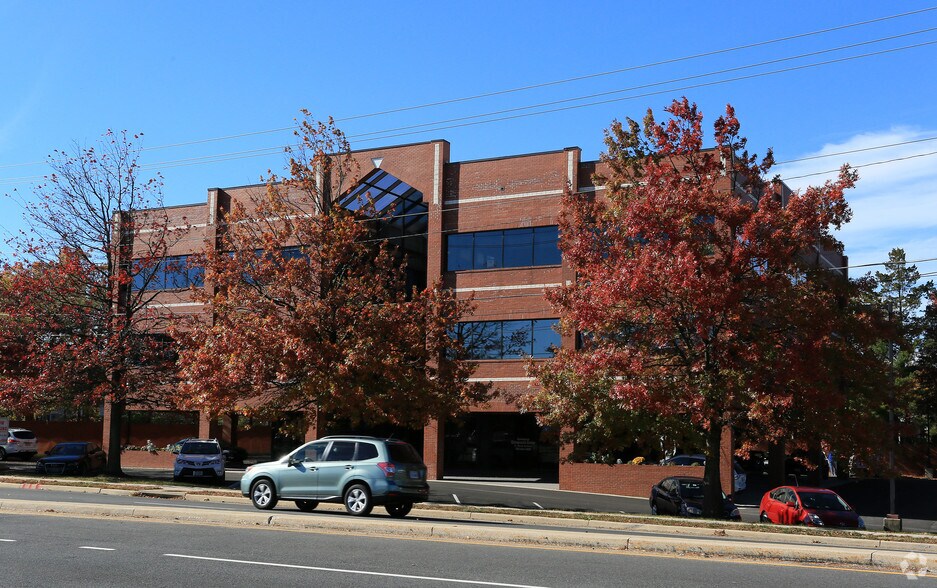 More Photos Of 6800 Backlick Rd, Springfield Office For Lease