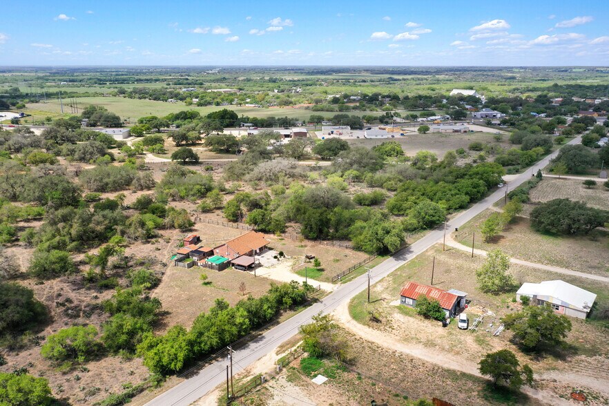 More Photos Of 000 Rosssville, Devine Land For Sale