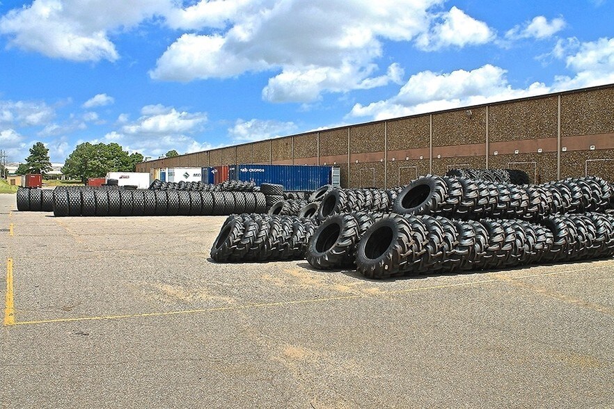 More Photos Of 6125 E Shelby Dr, Memphis Warehouse For Lease