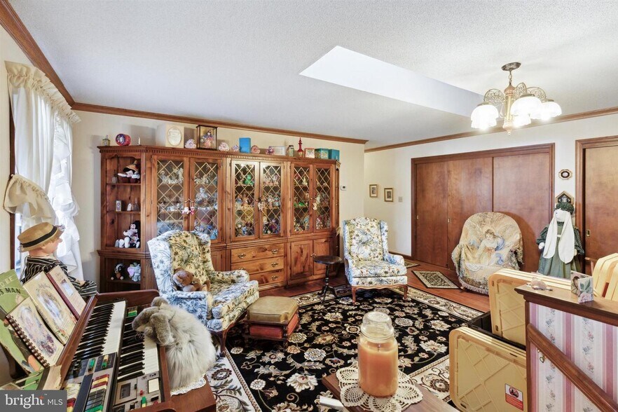 More Photos Of 2453 Lincoln Hwy E, Lancaster Restaurant For Sale