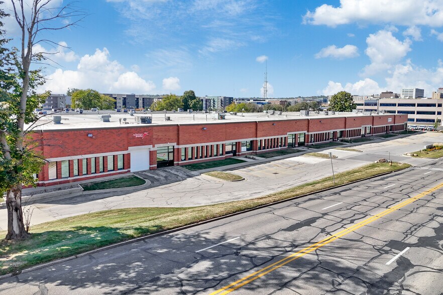 More Photos Of , Des Moines Unknown For Sale