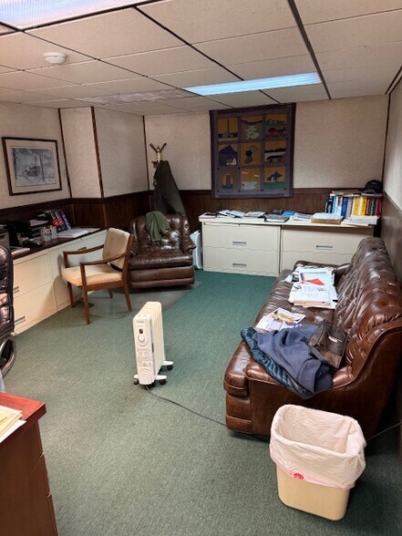 More Photos Of 237 Clifton Ave, Collingdale Light Distribution For Sale