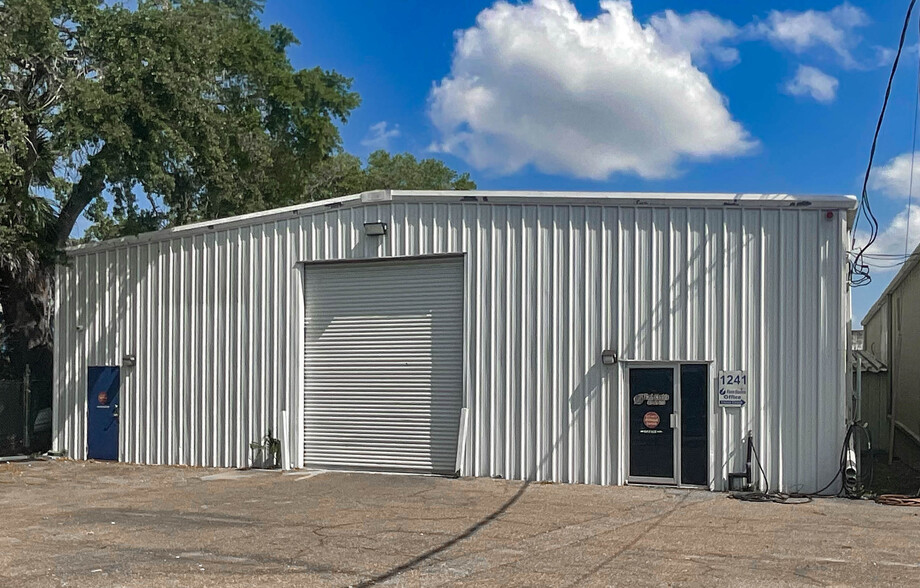 Primary Photo Of 1241 Columbia St, Orlando Warehouse For Lease