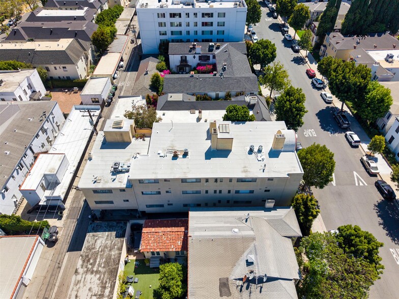 More Photos Of 9930 Durant Dr, Beverly Hills Apartments For Sale