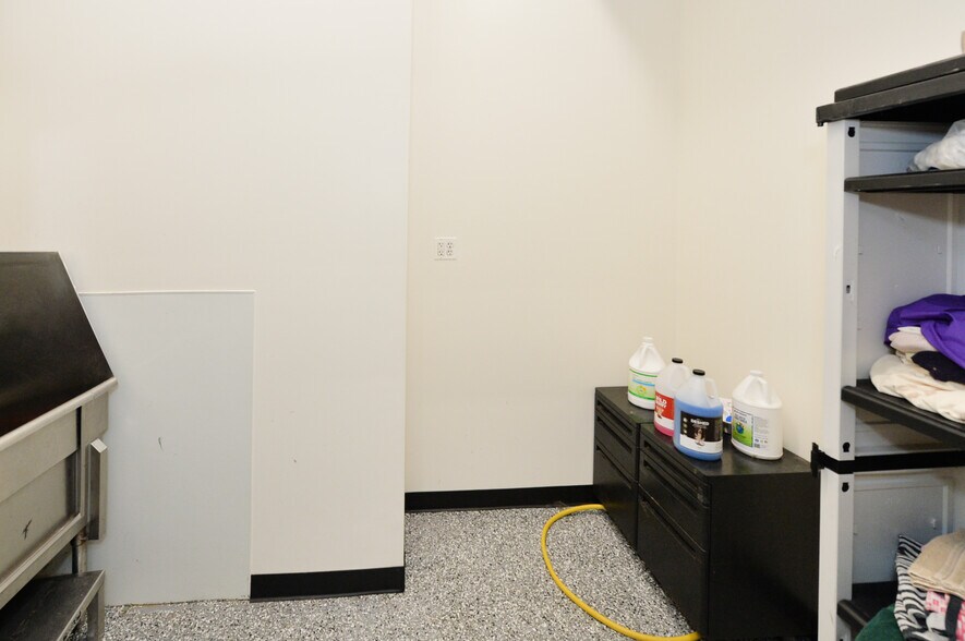 More Photos Of 85-A Walnut St, Montclair Storefront Retail Office For Sale