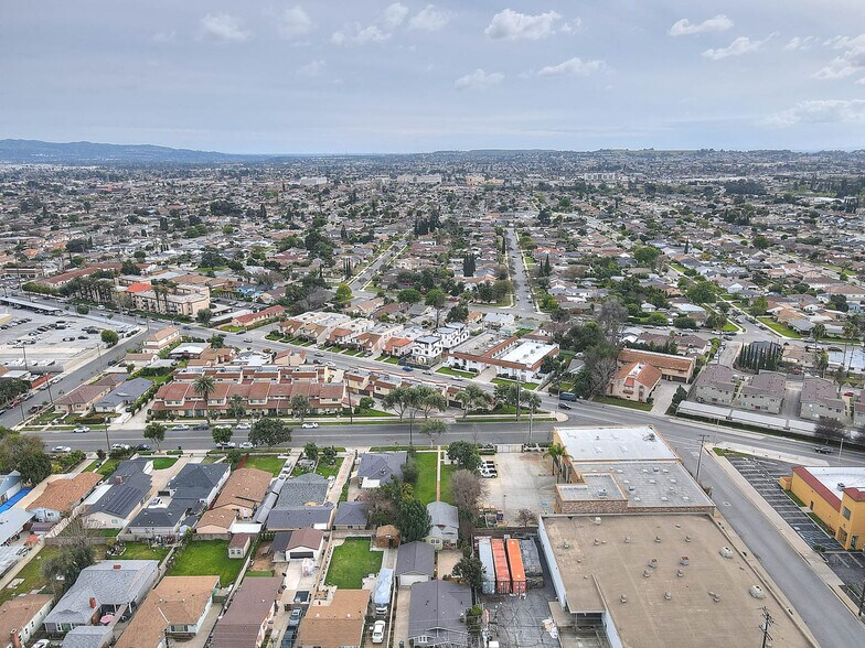 More Photos Of 236 Clary Ave, San Gabriel Warehouse For Lease