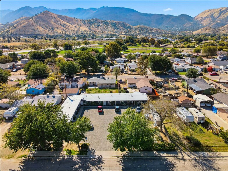 More Photos Of 2100 Crestview Ave, Lake Isabella Apartments For Sale