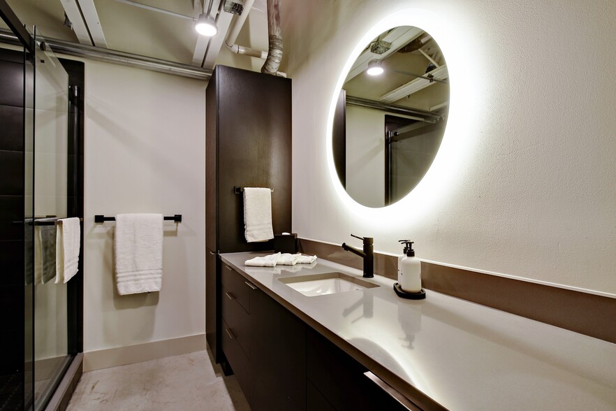 More Photos Of 215 Coca Cola Pl, San Antonio Apartments For Lease