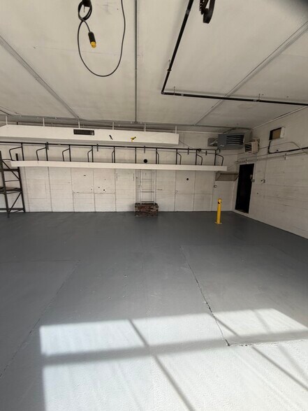 More Photos Of 1040 Ringwood Ave, Haskell Coworking Space