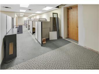 More Photos Of 27 7th Ave N, Saint Cloud Storefront Retail Office For Lease