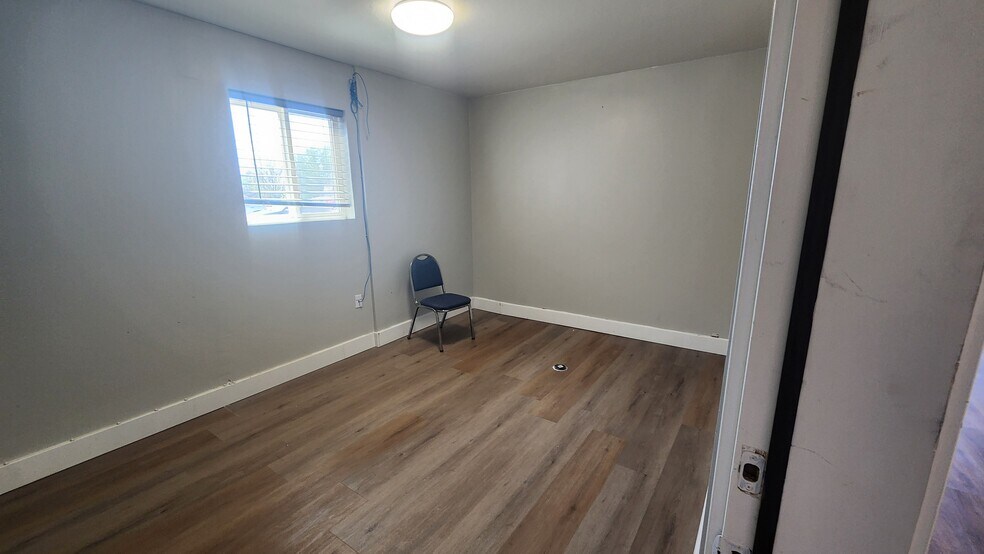 More Photos Of 380 W 7200 S, Midvale Hotel For Lease