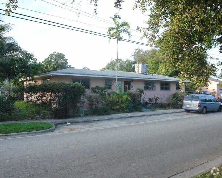 More Photos Of 300 NW 69th St, Miami Assisted Living For Sale