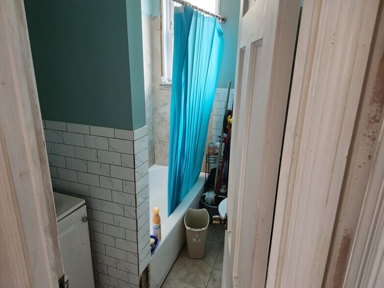 More Photos Of 46 N Fulton Ave, Mount Vernon Apartments For Sale