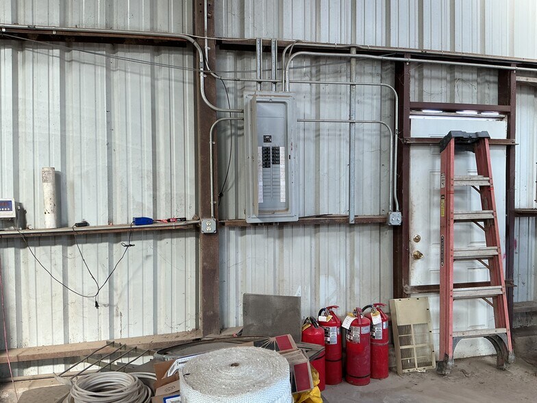 More Photos Of 3021 Hwy 190 W, Port Allen Land For Lease