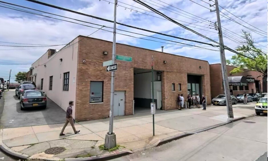 More Photos Of 1968 Eastchester Rd, Bronx Medical For Lease