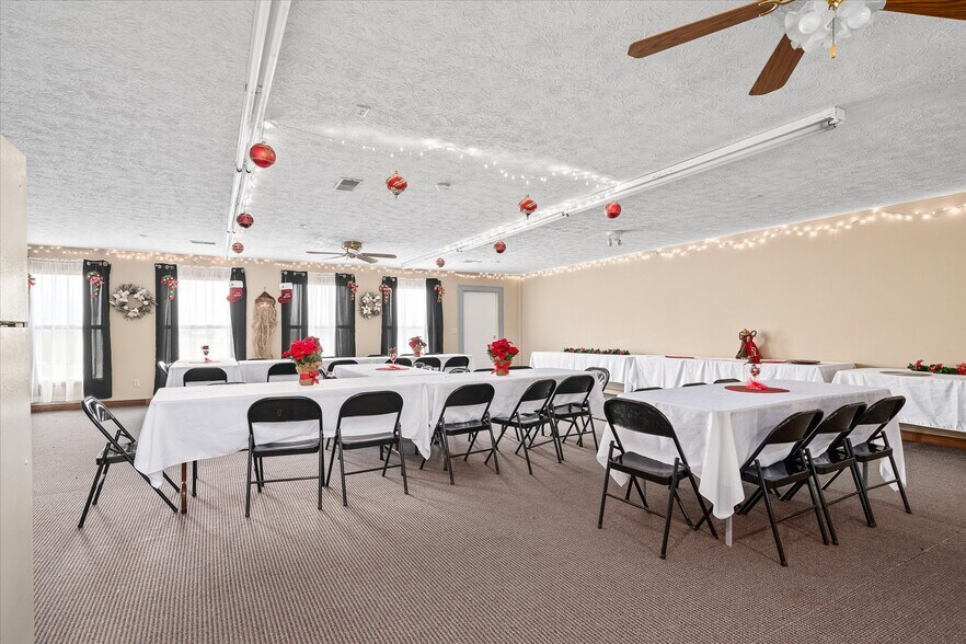 More Photos Of 78 Chestnut Hill Rd, Crossville Freestanding For Sale