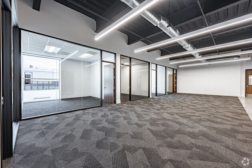 More Photos Of 15010 Don Julian Rd, City of Industry Manufacturing For Lease
