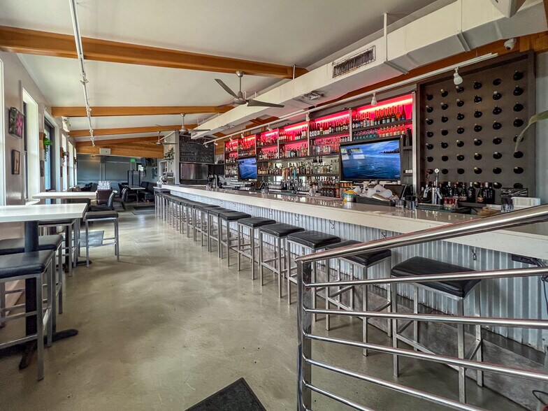 More Photos Of 66-111 Kamehameha Hwy, Haleiwa Restaurant For Lease