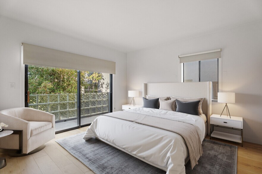 More Photos Of 22 28th Ave, Venice Apartments For Sale