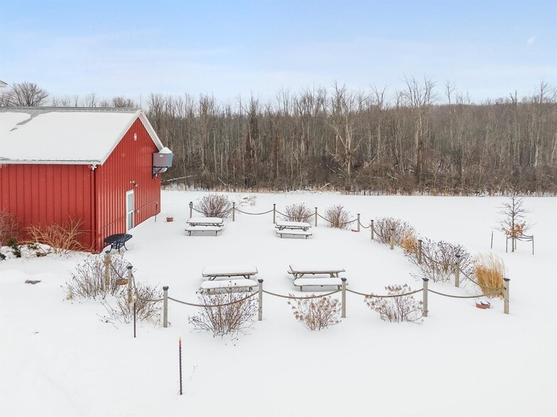 More Photos Of 4504 Bussey Rd, Syracuse General Retail For Sale