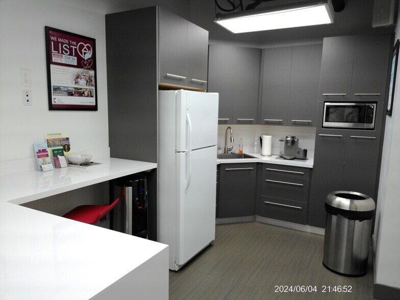 More Photos Of 200 W Palmetto Park Rd, Boca Raton Office For Lease