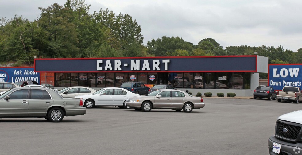 Primary Photo Of 1301 Military Rd, Benton Auto Dealership For Sale