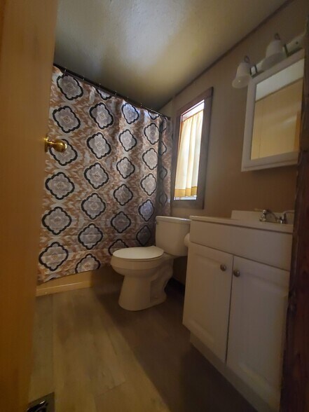 More Photos Of 138 Grey Moss Ct, Ingram Apartments For Sale