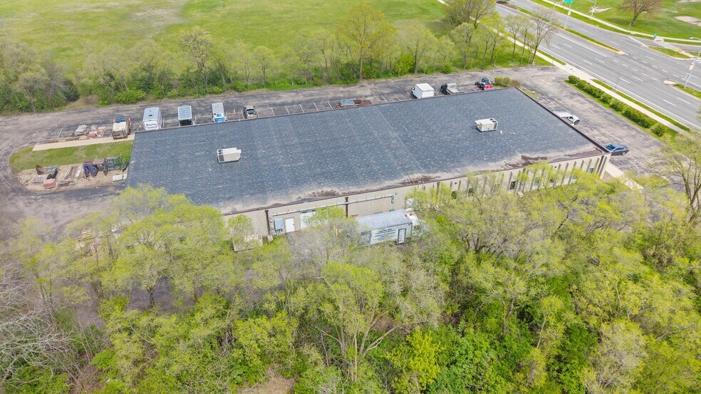 More Photos Of 2104 International Ln, Madison Light Distribution For Sale