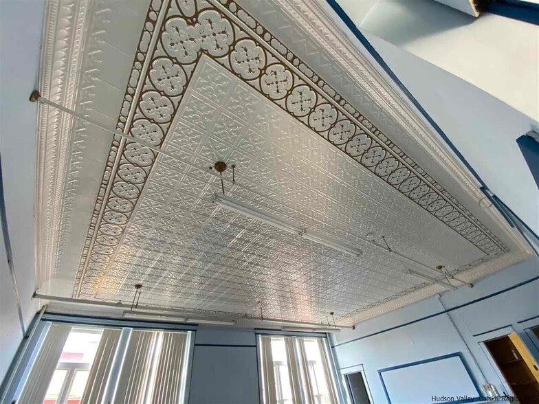 More Photos Of 236 Wall St, Kingston Specialty For Lease