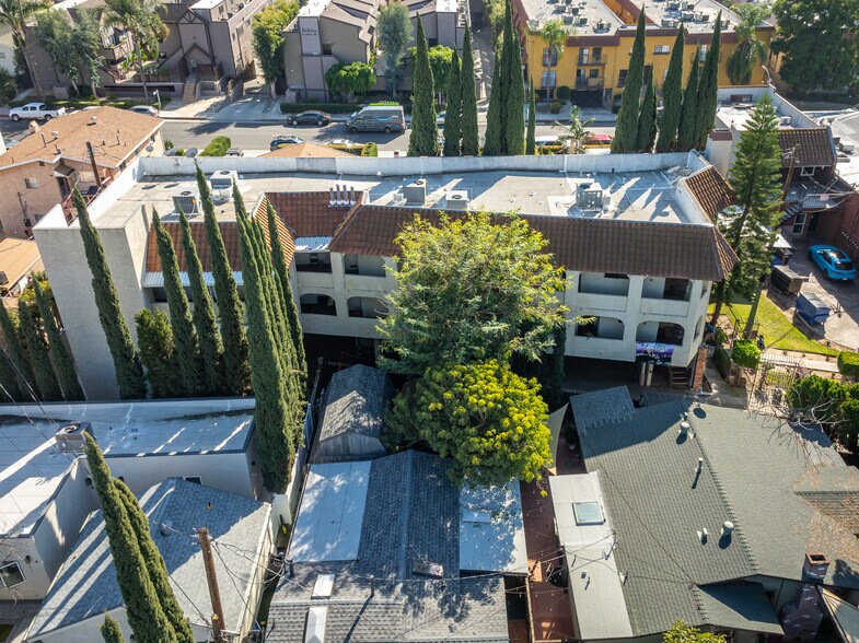 More Photos Of 1112 S Adams St, Glendale Apartments For Sale