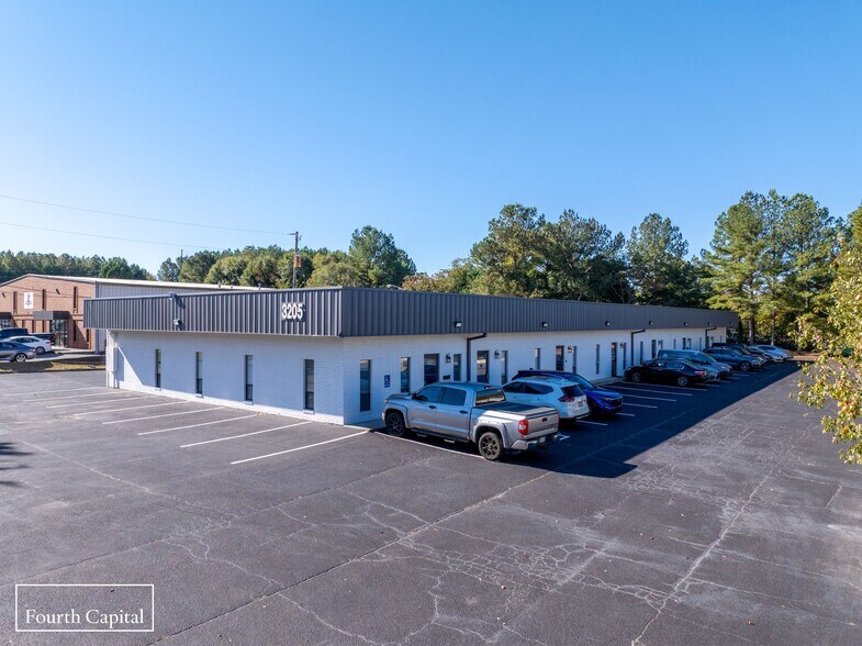 Primary Photo Of 3205 Industrial Way, Snellville Light Manufacturing For Lease