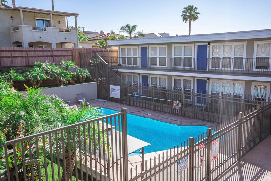 More Photos Of 5747 Lauretta St, San Diego Apartments For Sale