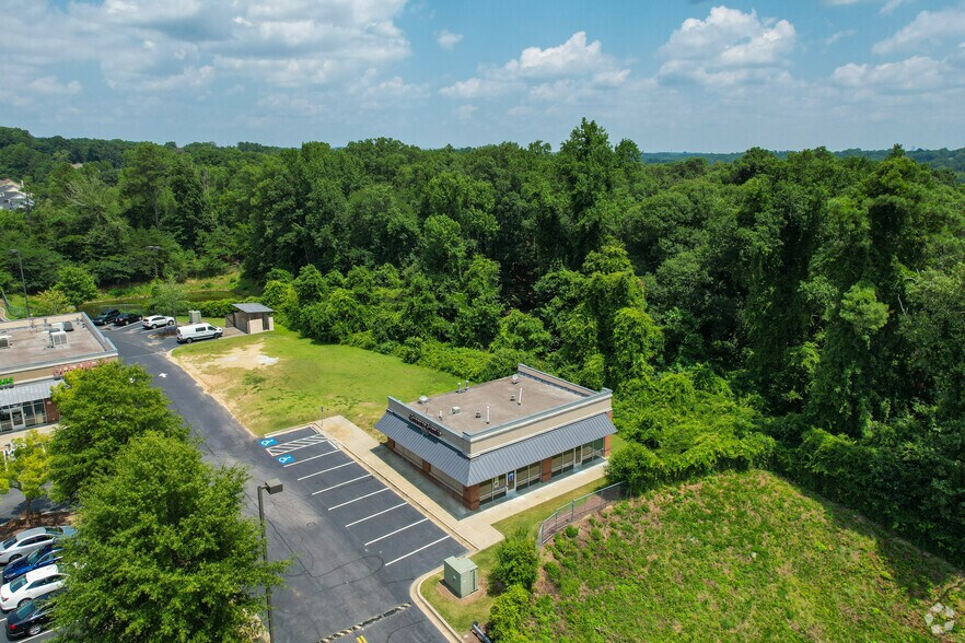 More Photos Of 1025 Veterans Memorial Hwy SE, Mableton Unknown For Lease