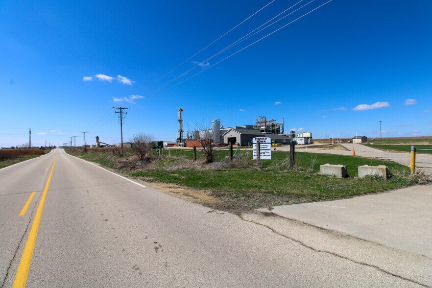 More Photos Of 5640 44th Ave S, Clinton Industrial For Sale